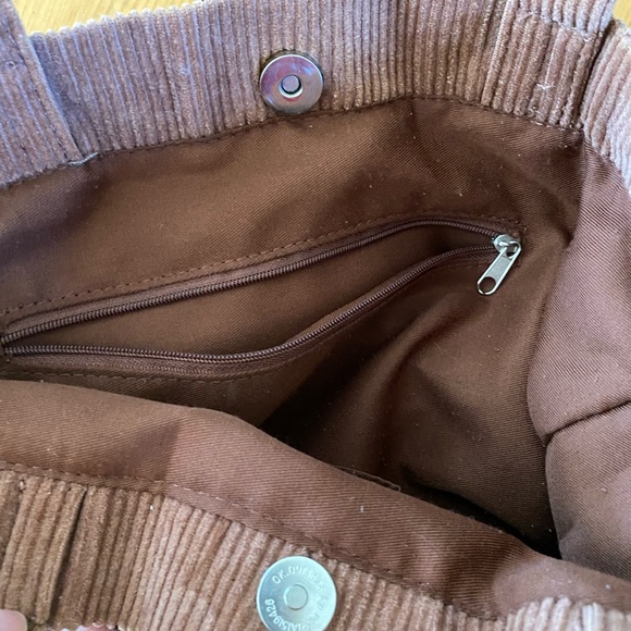 Urban Outfitters courderoy Tote 16x15x4 Corduroy Tote Bag - Picture 4 of 4